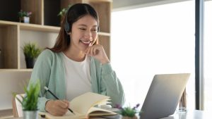 เรียนออนไลน์ยังไงให้ได้ผลจริง รวมแพลตฟอร์ม EdTech ที่ช่วยอัปสกิลคนทำงาน